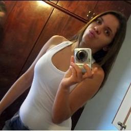-- Não Ligo qe me Olhem das Cabeças aos Pés, pq Nunca faraão a Minha Cabeça e nunca Chegarão aos Meus Pés ..