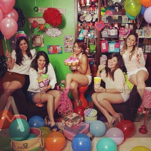 lacoquetteries's profile picture. where u can find the perfect gift! Instagram: lacoquetterie whatsapp: 8096025888