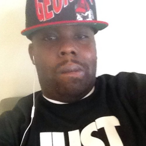 27 years old...raised in Southern California, now residing in Western Washington...