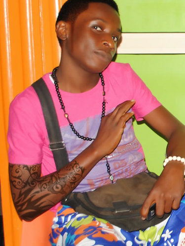 Kul guy 4rm a kul home.