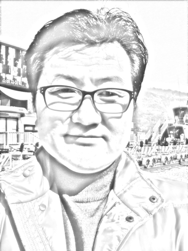 좋은 세상을 꿈꾸며 살아가는 언제나 마음이 따듯한 남자... 항상 웃고 즐겁게 살려고 노력합니다~^^* 한번 더 상대방의 입장에서 생각해보려고 노력중...그러나 이 시대에 분노하고 아파하는 아직은 덜 성숙한 인간...