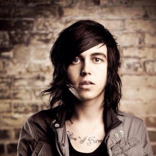 Imagines of kellin quinn! I follow back!