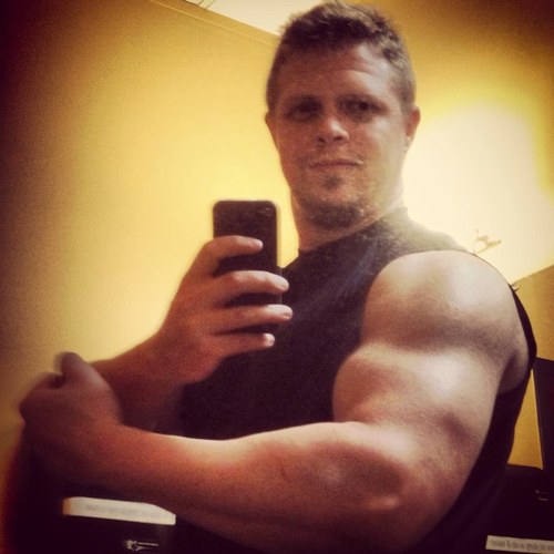 ACE Personal Trainer, NPC Bodybuilder on a quest to be a pro. Looking for sponsors to share the journey!
http://t.co/kffX0i6l