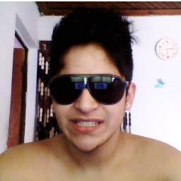 Acordeonista na Empresa Newton & Willian.