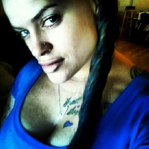 im me....Singer n Songwriter..thankfull fa da lord n his blessings