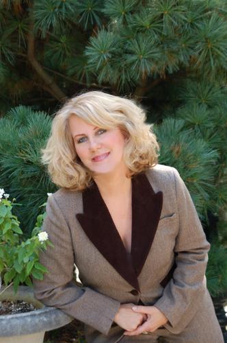 CharlotteDavi19's profile picture. Qualified Hypnotherapist offering:  NLP, Thought Field Therapy, Time Line Therapy, Weight Loss Hypnosis & Gastric Band Hypnosis and Reiki Master Teacher