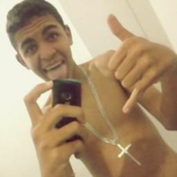 Alguns acreditam em Sorte , eu acredito em Deus ! (;