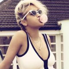 IIloveo's profile picture. 