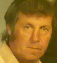 I am an author of historic fiction. I always follow back those who follow me + request follow. If I follow and see pend/g you do not deserve that respect