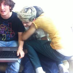 1Dsquad's profile picture. supporting my favourite boys, ONE DIRECTION ♥ saw them live at the x factor tour on 26/5/11 before i moved to australia :D