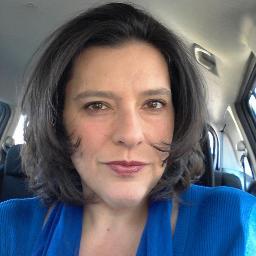 Wedding/Event Planner, mom to a spazzy 9 year old and wife of an anti social engineer.