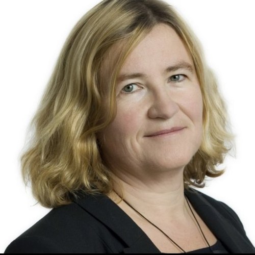 Människa, maka, mor, myndighetsjurist med inriktning på informationshantering, integritet och patientsäkerhet. Jurist på E-hälsomyndigheten.