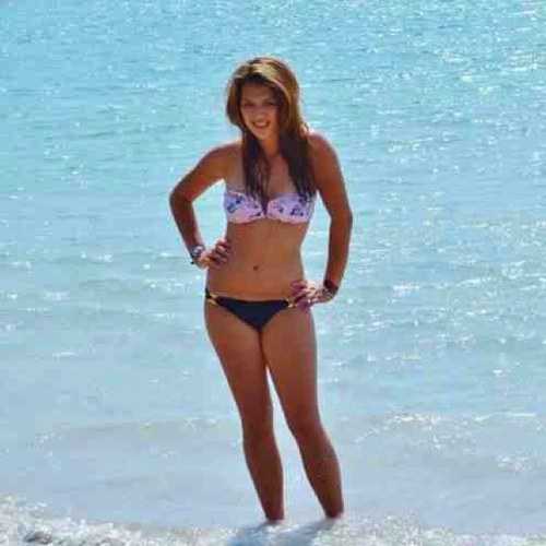 xchloeboltonx's profile picture. Don't compare yourself to others you're perfect just the way you are.