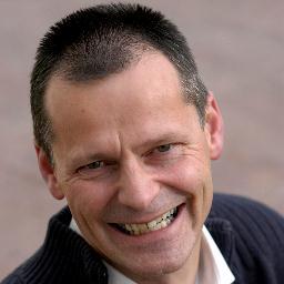 Gefascineerd door mensen, teams en organisaties, in hun patronen en hun ontwikkeling.
