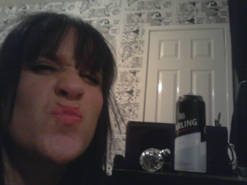 i have razor lips and i wanna kiss some lips