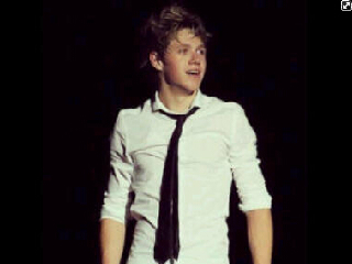 Hi! Deandra and Sarah are here to tweets about OneDirection! If u think you're a directioners, then follow us♬