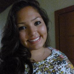 Meu nome é Renata, apelido Rêh... Tenho 16 anos, sou Ariana, amo minha família, amigos, música, animais, maquiagem, etc. Sou gremista u.u kkk