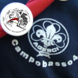 agescicb4's profile picture. Una camicia del color del cielo, un fazzolettone bordeaux, una grande famiglia scout, trent'anni di storia