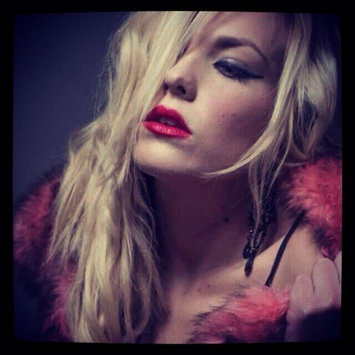 laura alexander (lauralilmiss) Twitter