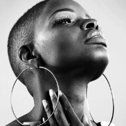 ALadyNamedPearl's profile picture. 