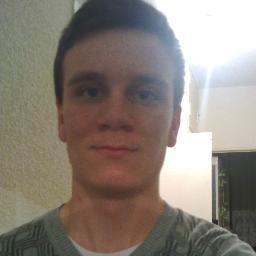 No quiero ser pesado pero os sigo solo para haceros REIR yo y mis amigos Aqui os dejo nuestro canal http://t.co/gEOSLf6l Suscribiros Y hablar de nosotros :))