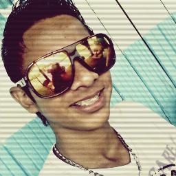- MLK chαto, do povão, quαndo α gente se encontrα é umα bαgunçα só. Que esses momentos se repitα mαis e mαis ♥ Te Gosto Muito Mαno :$ ( viα : @RayaneVscncls_ )