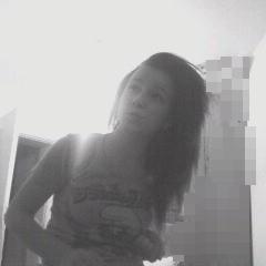 I ♥ Zayn ! PLEASE FOLLOW ME ZAYN !! ♥  I'm 1/5 of One Direction! ..And if you follow, thank you..I Love You .xx        follow me then I will follow!