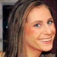 Senior Account Director at @eMarketer