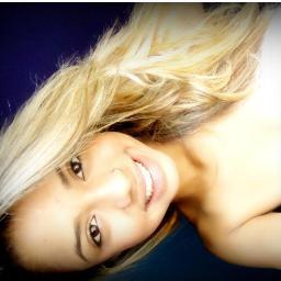 “O tempo passou, meu amor. Eu cresci, eu aprendi, eu mudei. Hoje eu sou outra. Depois de tanto lutar pra ver o seu sorriso, eu aprendi a valorizar o meu.”
