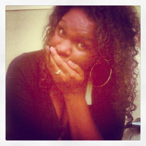 Follow me and ill follow back (; ... Follow me on Instagram @linzyybbyxx and Tumblr @linzyy-bitcch