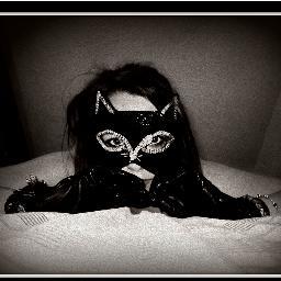 La connerie c'est la décontraction de l'intelligence.
La musique c'est l'envol de l'âme l'échappatoire de l'esprit J'aime rêver ça permet d'oublier. followBack