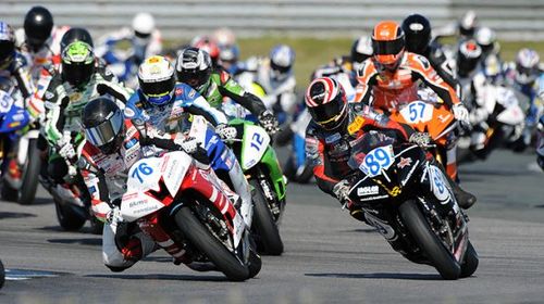 Alles over de IDM motorsport is op deze Twitter pagina te vinden. Volg ons en je zal hier al het nieuws en informatie vinden.