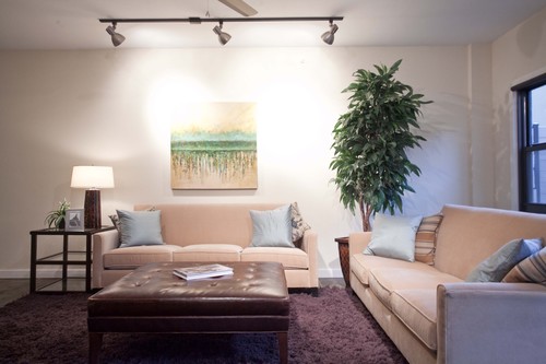 45 unit luxury condominium in Downtown Austin http://t.co/6q5npEDn
Elegant peaceful respite a stone's throw from DT & UT.Best of Both Worlds!Prices start $215k