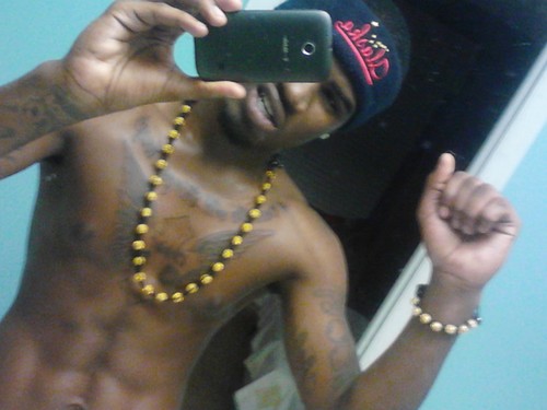 TruGunna's profile picture. wassupp its ya boi, Alex A.K.A gunn@ in the process in creating music nd pushin it, stay tune while a young takes it another step.