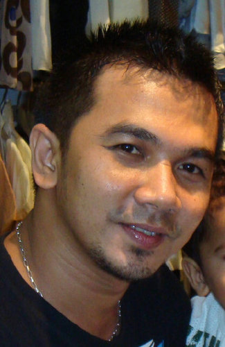 Journalist, Event Organizer, Sportainment, Biker, Musician, Guitarist, Rent Car, Film Lover, Badminton lover, Husband, Dad of Urai Favian Farrel & Uray Qalesya