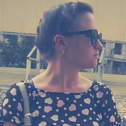 DaryaAndDarya's profile picture. 