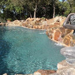 We build Afforable Pools and Spas!