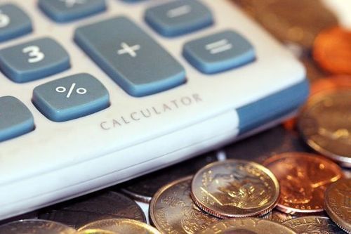 Más de veinte años de experiencia proporcionando servicios contables así como asesoría fiscal y financiera a empresas y particulares en Tenerife