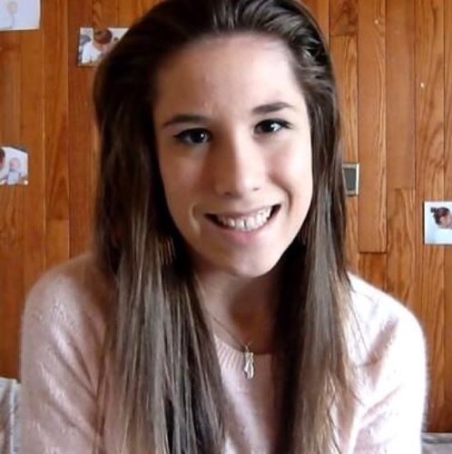 SellingDream's profile picture. Jeune Youtubeuse de 16ans, qui cherche a partager de sont mieux ces conseils beauté, mode, bien que je ne sois pas professionnel 

Xoxo Mathilde