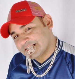 Filho de DEUS todo poderoso, criador do céu e da terra!!!
[Cantor da CHICA ÉGUA]