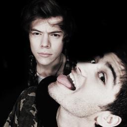 1/5 of 1D. Enjoy the rollercoaster that is life, okay? :) A very special person in my life ;) | Happily Married | And loving @HarryStylesATH & @AmberMalikATH xx