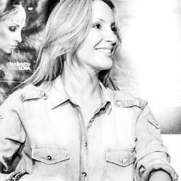 Xó Pirua ! Pra ser Sincera Eu vou ser Famo$a. Seguindo em Trilhos Fortes ou na Corda do Caranguejo para encontra meu Amor Perfeito @ClaudiaLeitte /// BFFBianca