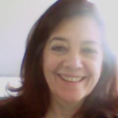 Sou Márcia Regina, mulher, determinada na meta que tracei para vida.