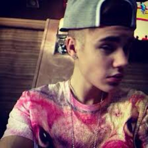 Justin Bieber! I really love my wife and my daughter London they mean the world to me and nobody can't replace them Official JB Parody!Peace love u fans