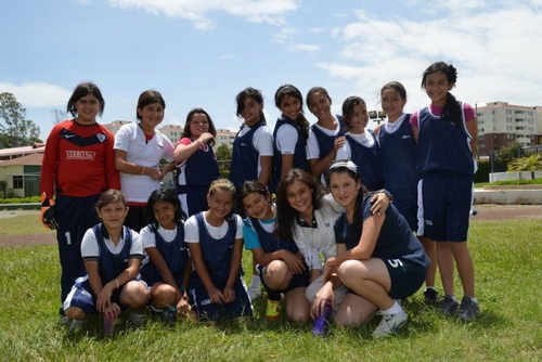 sjblvk's profile picture. Future OLLG, Belieber,YOLO, anitalieber, OLA KE ASE.. problem? 5/11/12 I met Freddo in Justin's concert :3