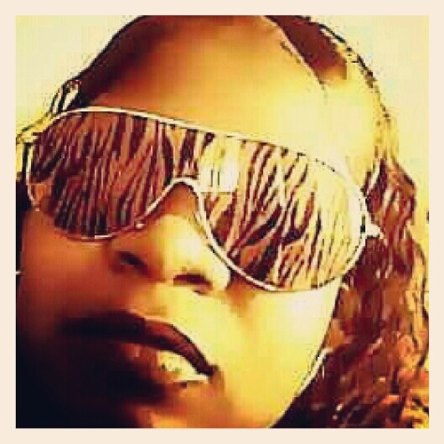 Jennifer2159's profile picture. 