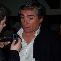 Lunes, Miercoles y Viernes a las 19hs por AM 690.