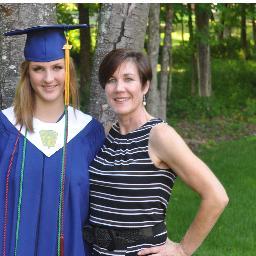 Mom of 4 great kids, love books and running