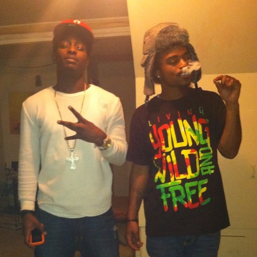 Da name beez DIZZOL REMY feel me im just living life like its no tomorrow. #TeamIphone, #TeamSCORPIO♏, #Teamsosa