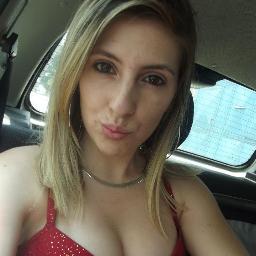 Nem sempre a vida é feita de felicidade, as vezes temos que aceitar coisas que não queremos... FIKDIK =)